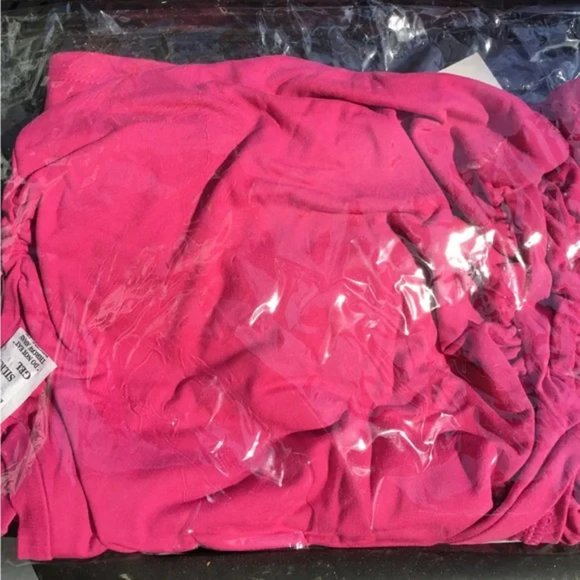 ✨HP✨Sleeves Bodycon Dress - Picture 4 of 6